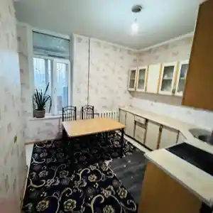 4-комн. квартира, 8 этаж, 120 м², Фирдавси