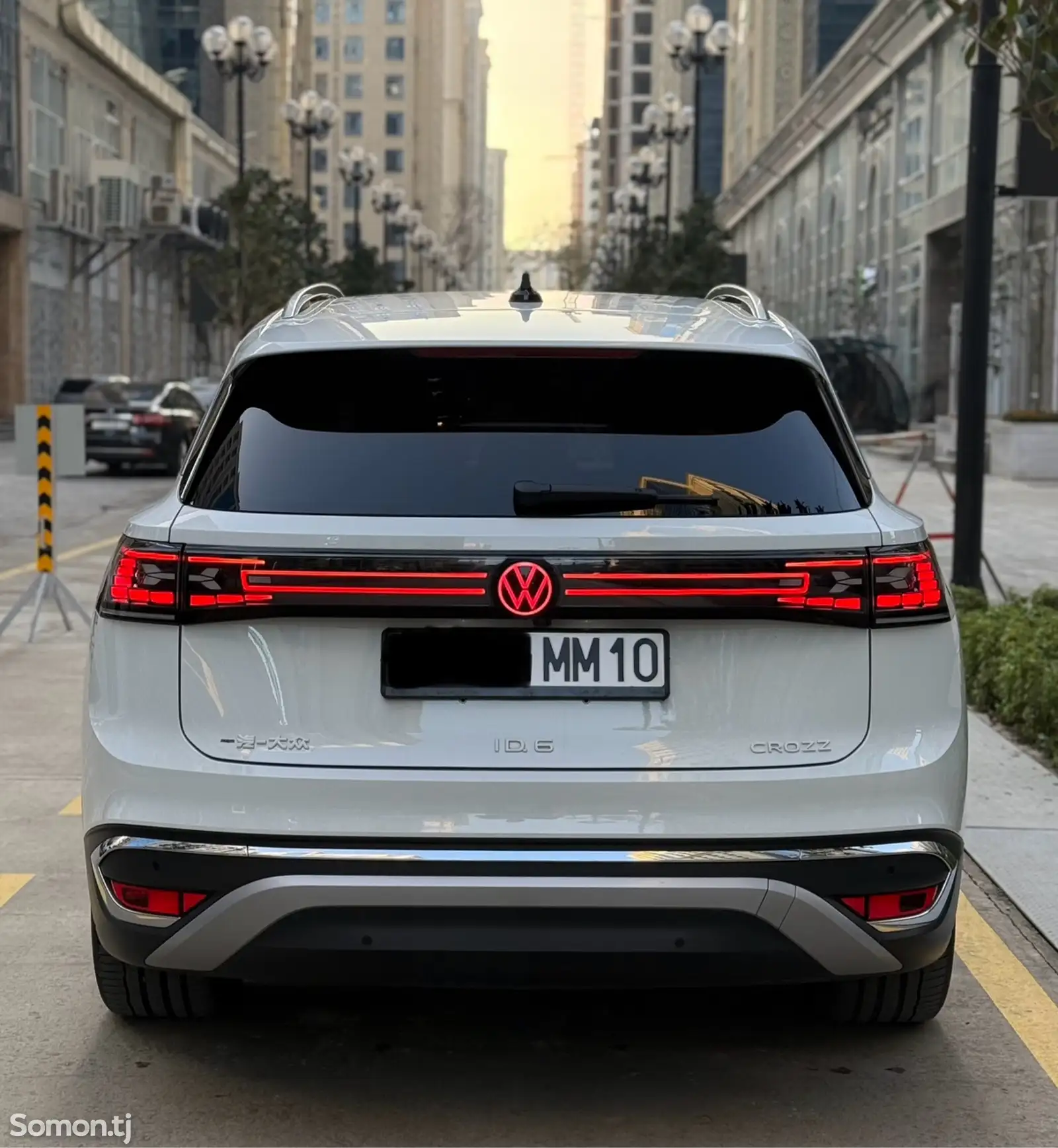 Volkswagen ID.6, 2023-1