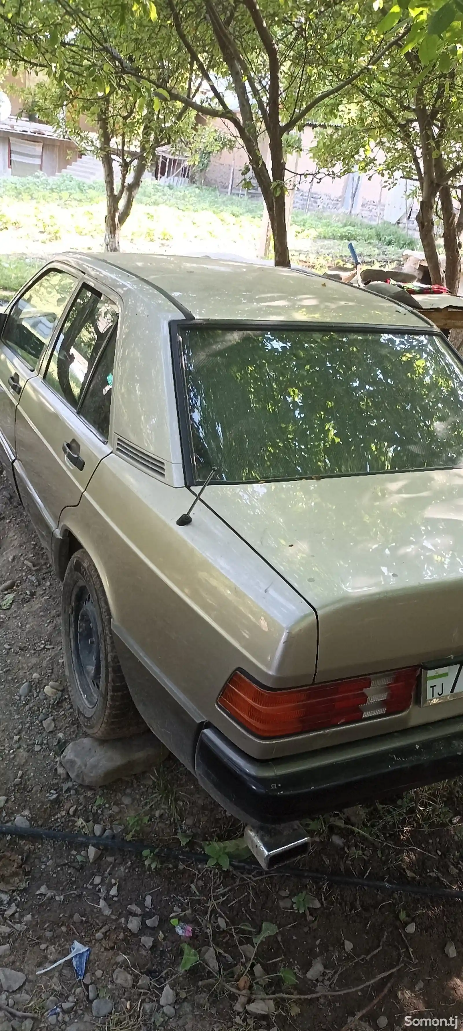 Mercedes-Benz E class, 1984-6