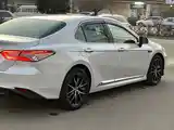 Toyota Camry, 2018-10