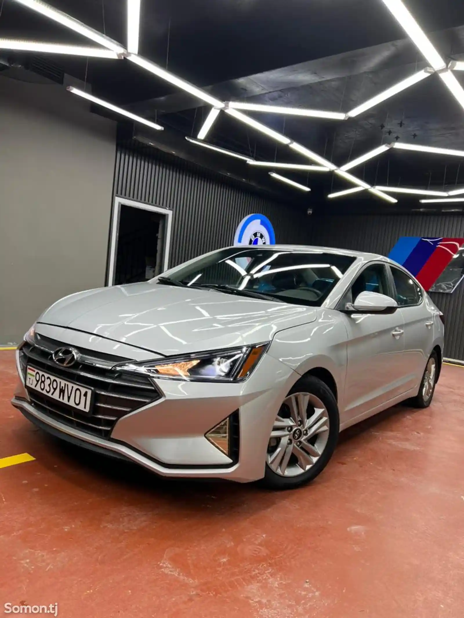 Hyundai Elantra, 2019-1