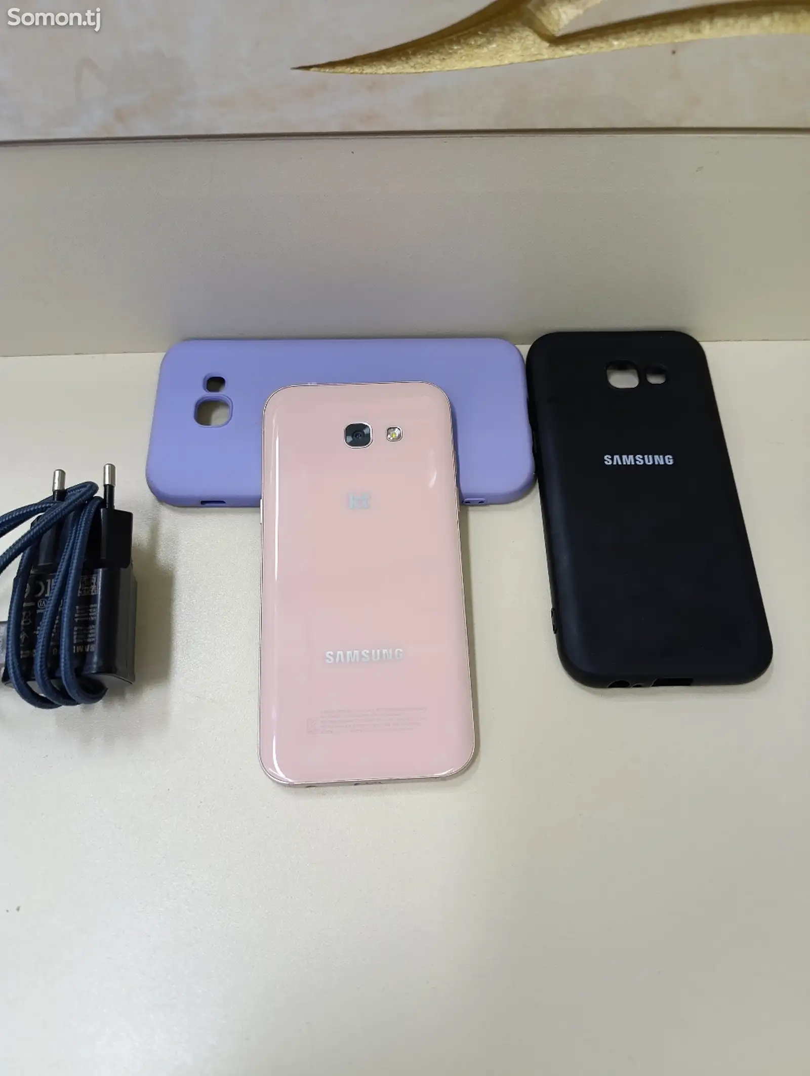 Samsung Galaxy A5 2017-1