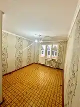 2-комн. квартира, 1 этаж, 54 м², 104 мкр-4