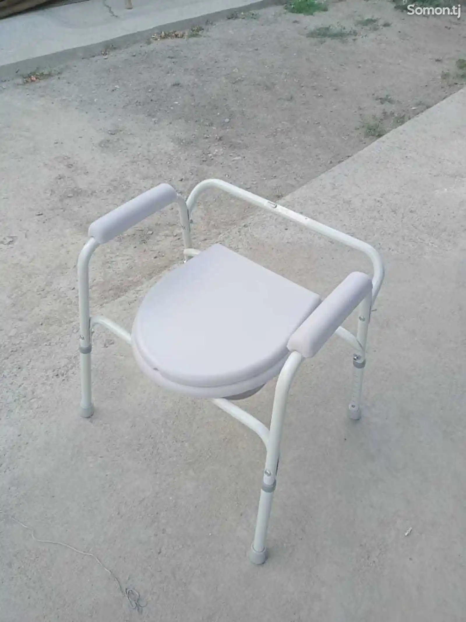 Санитарный стул-9