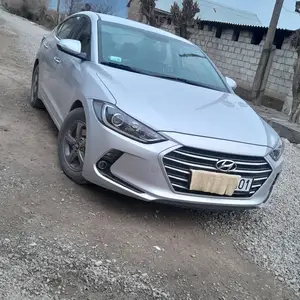 Hyundai Elantra, 2016