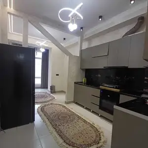 2-комн. квартира, 14 этаж, 72м², Овир