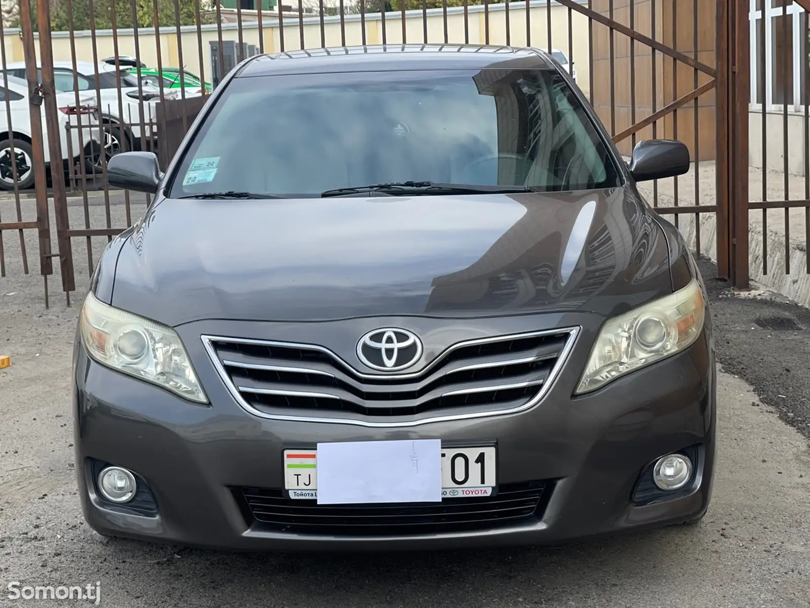 Toyota Camry, 2011-1