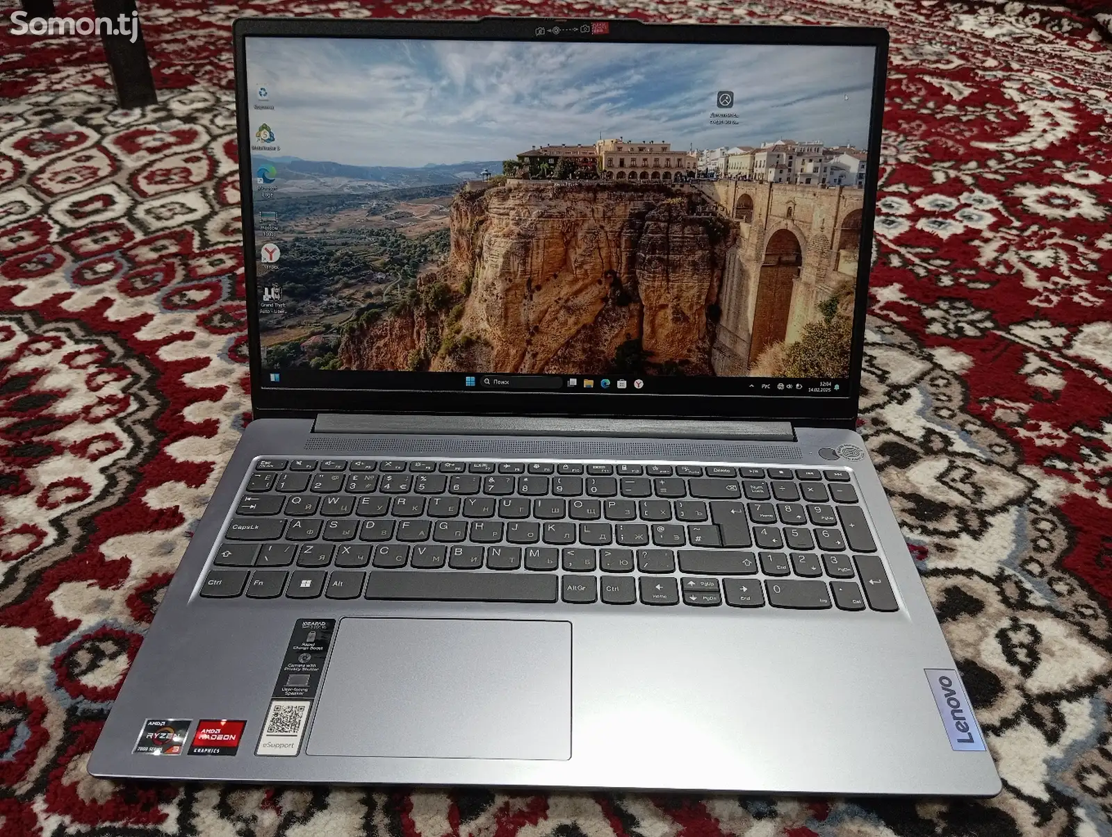 Ноутбук Lenovo-1