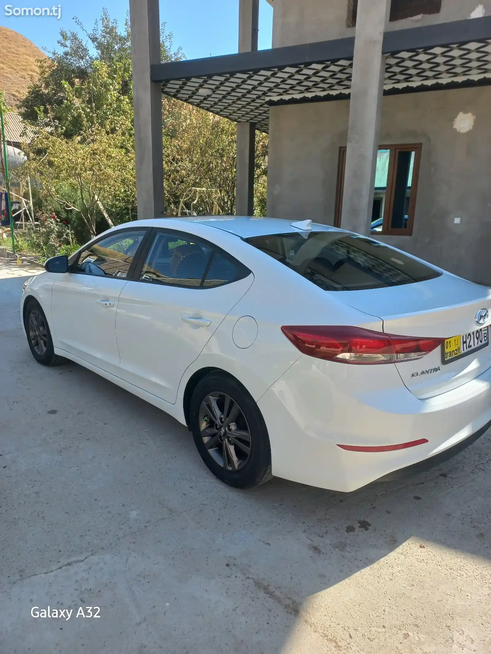 Hyundai Elantra, 2017-4