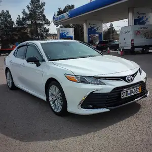 Toyota Camry, 2019