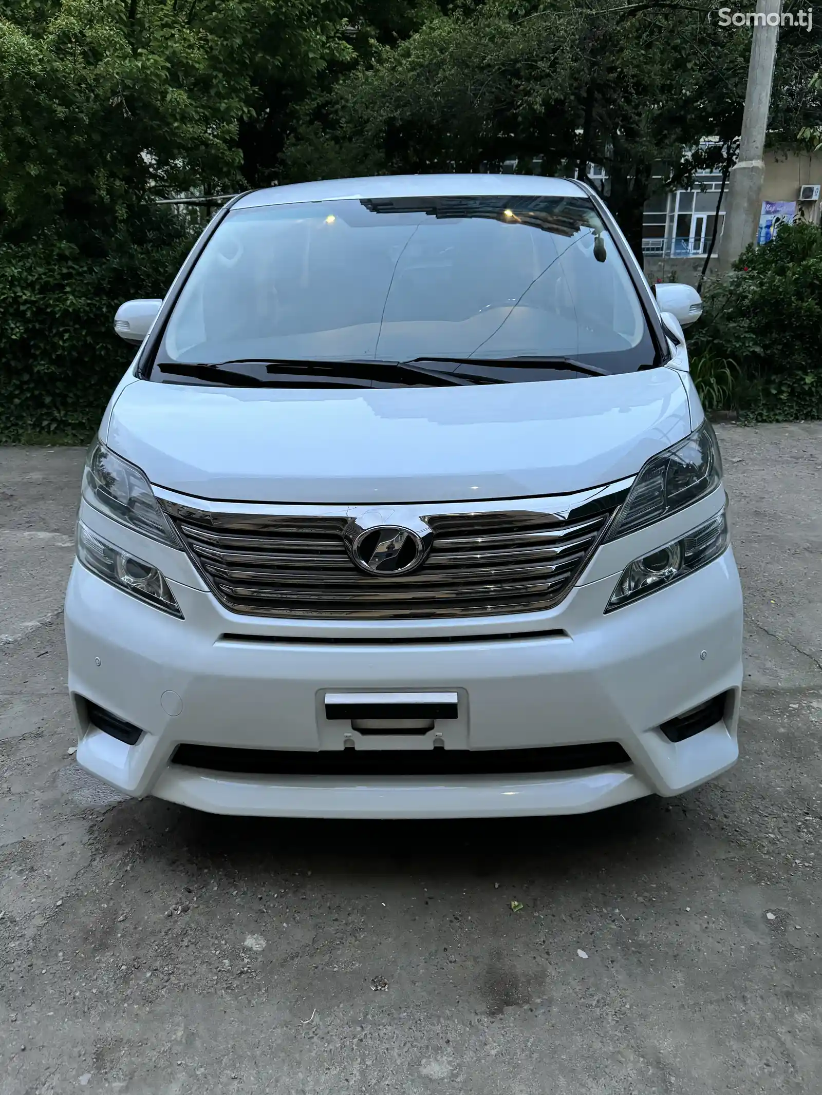 Toyota Vellfire, 2014-1