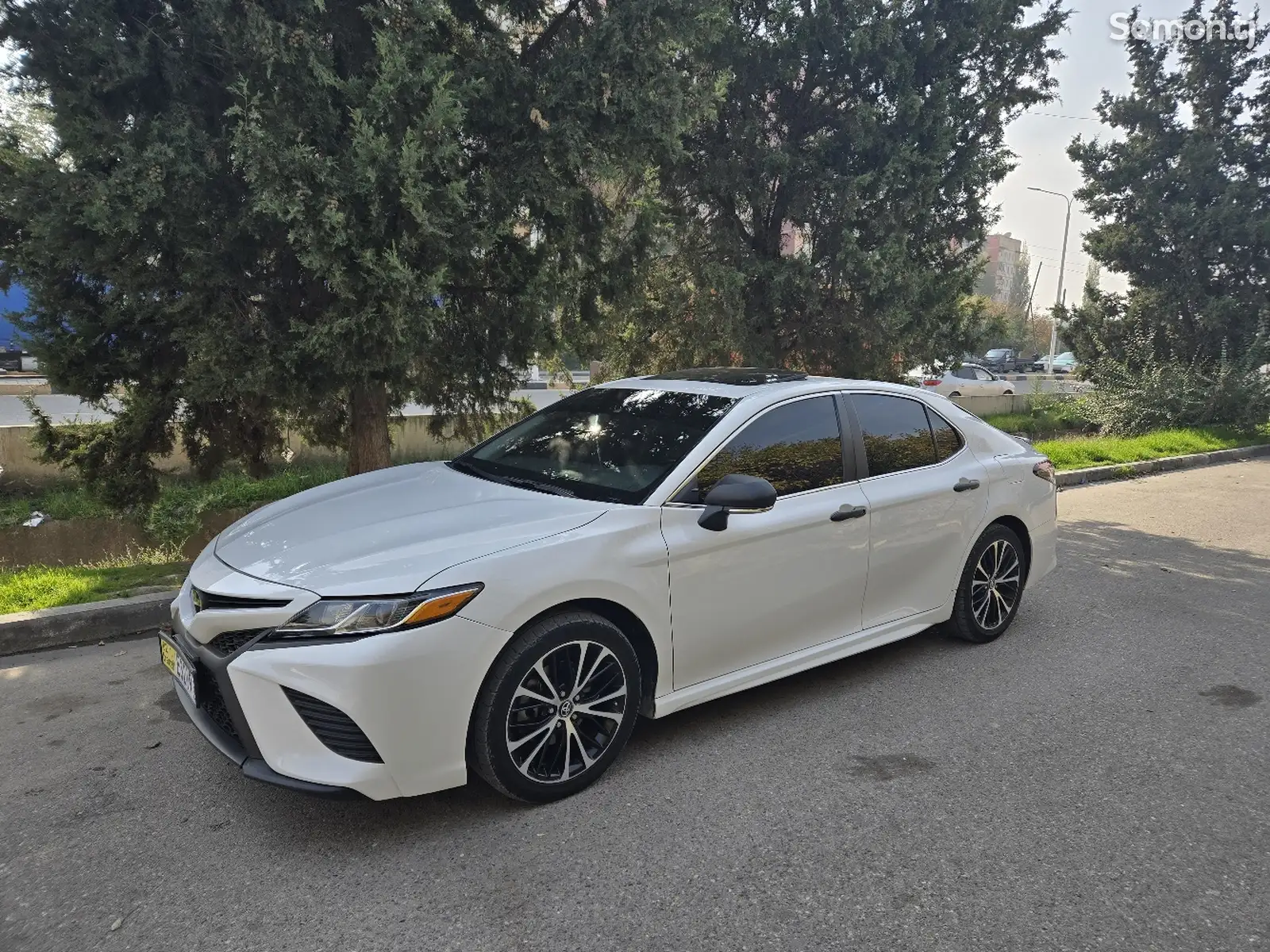 Toyota Camry, 2018-1