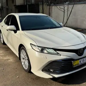 Toyota Camry, 2020