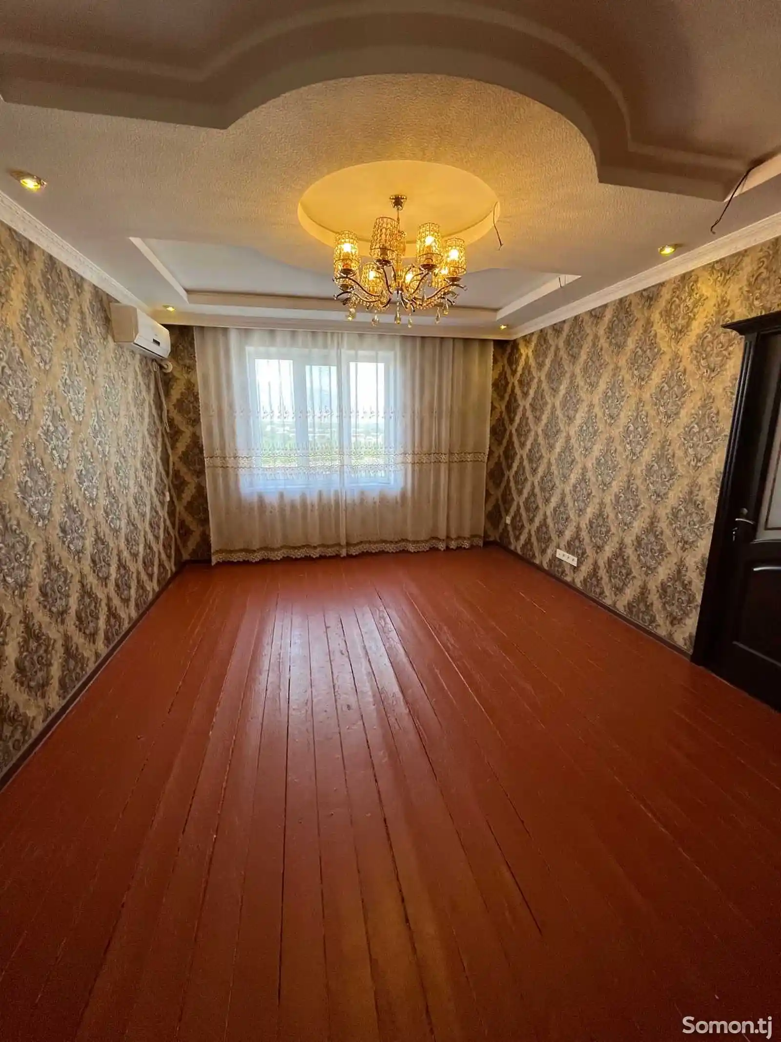 4-комн. квартира, 4 этаж, 80 м², 8 марта-12