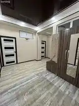 3-комн. квартира, 9 этаж, 70м², Шохмансур, Повороти Аэропорт-6