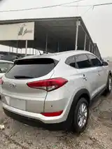 Hyundai Tucson, 2016-7