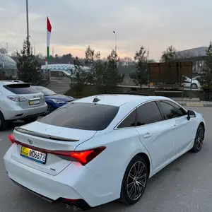 Toyota Avalon, 2018