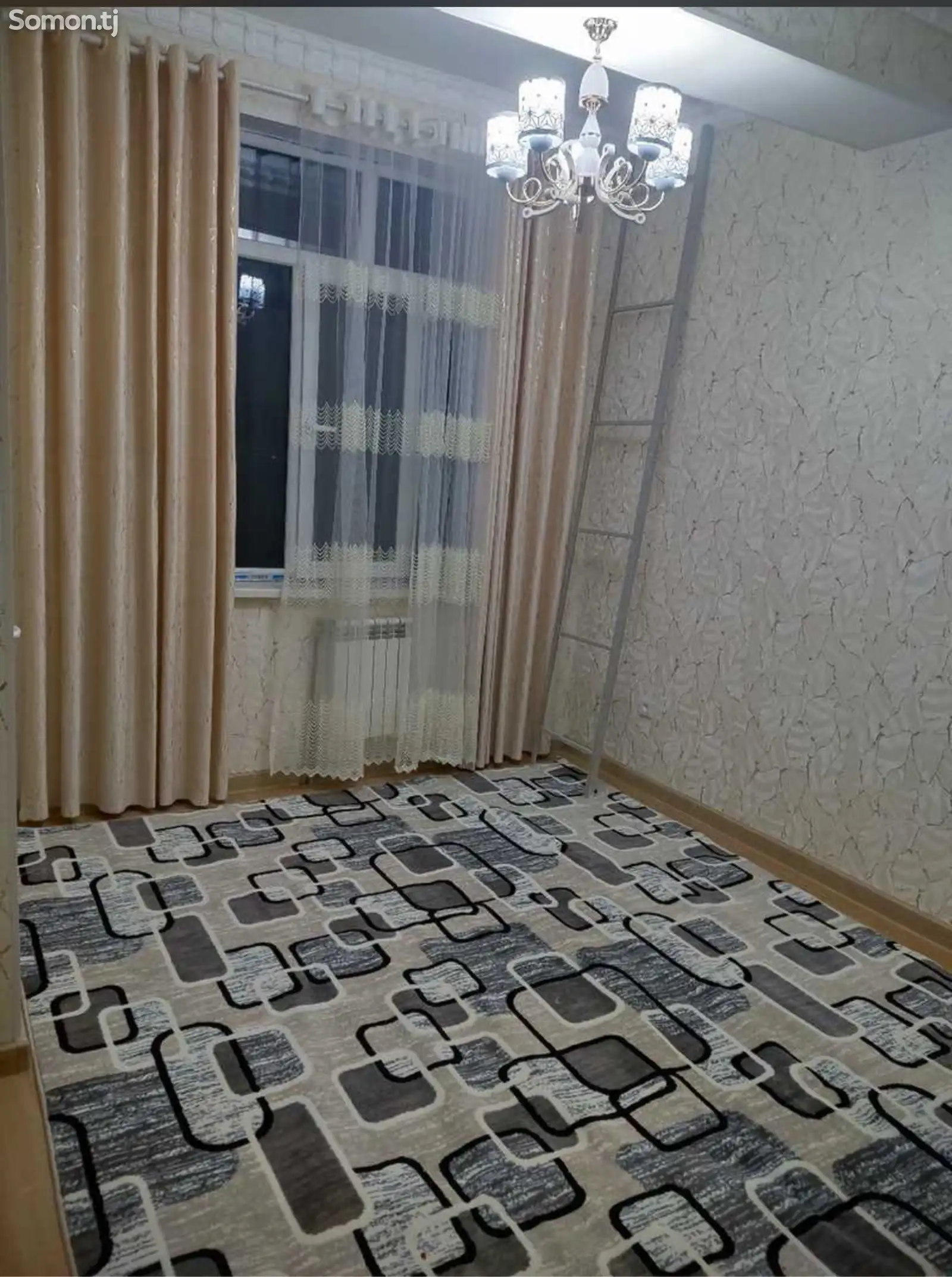 3-комн. квартира, 7 этаж, 65м², Цирк-1