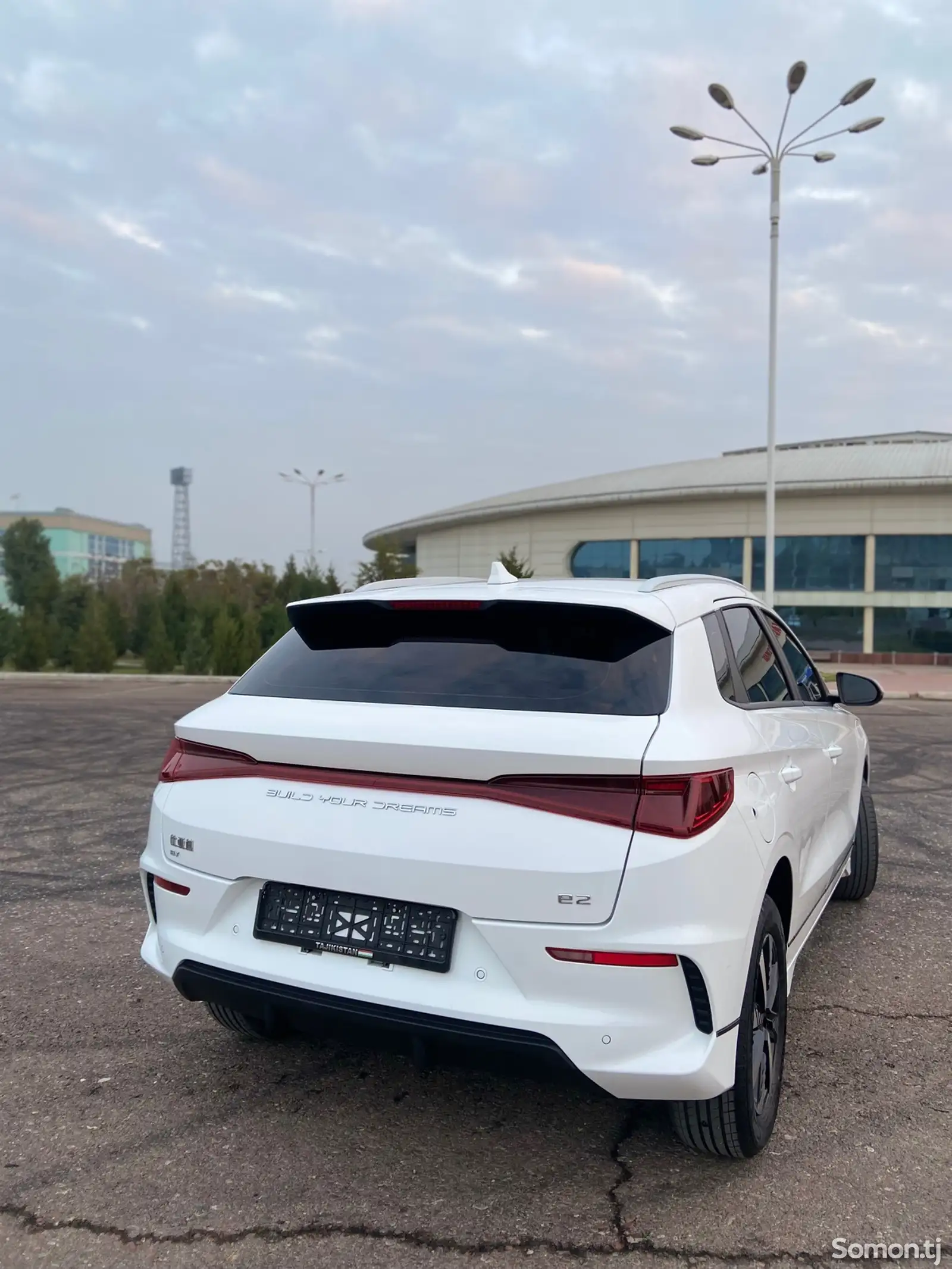 BYD E2, 2023-4