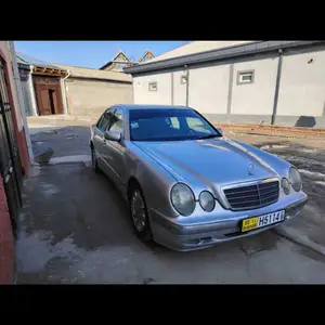 Mercedes-Benz E class, 2000