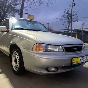 Daewoo Nexia, 1995