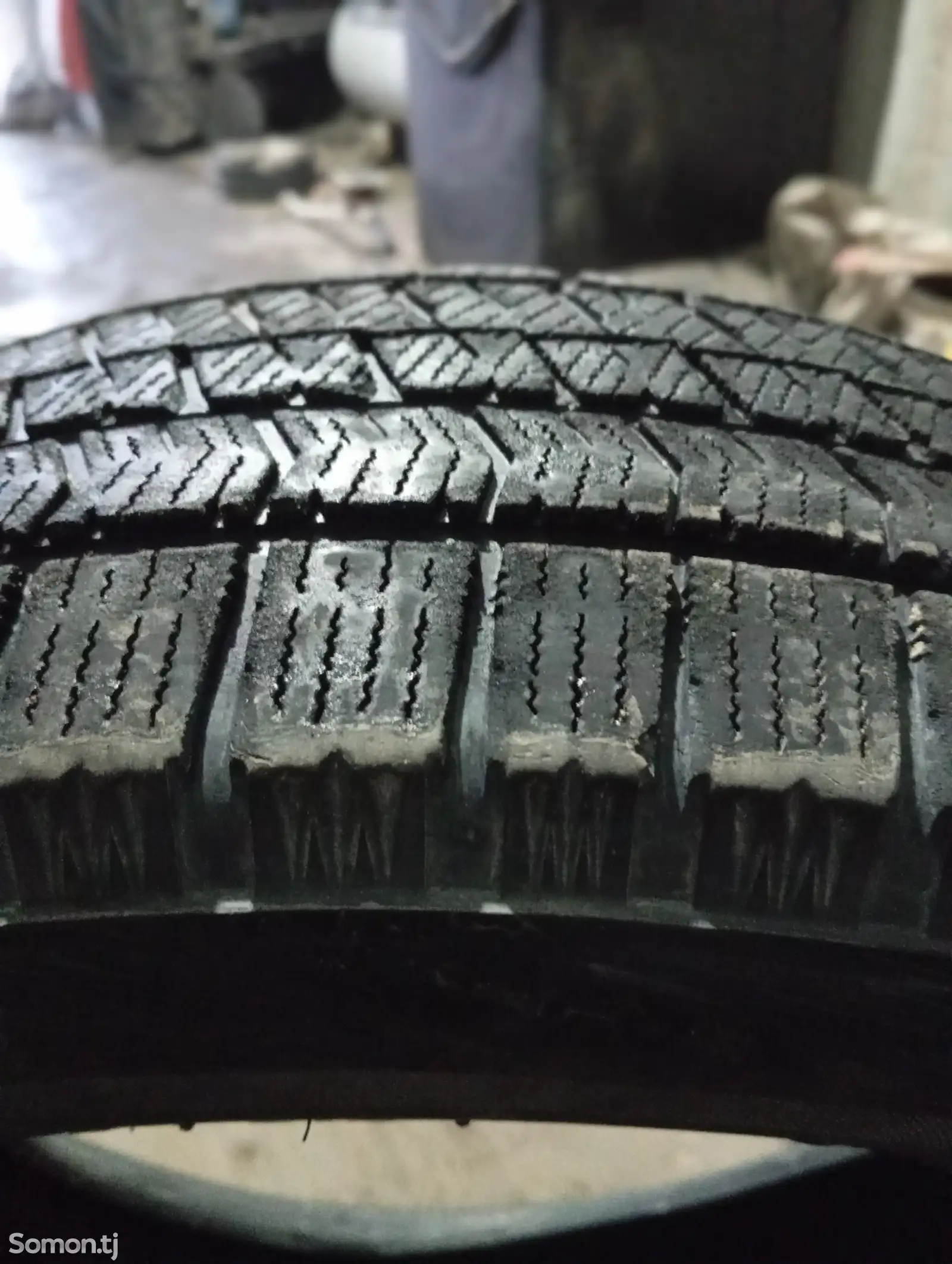 Шины Bridgestone R15-1