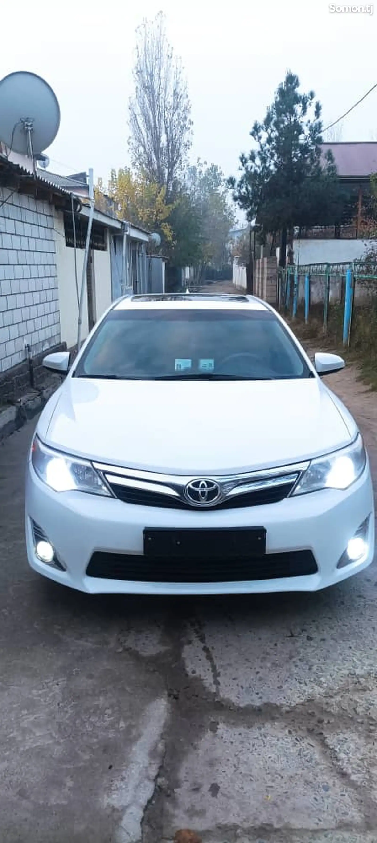 Toyota Camry, 2012-1