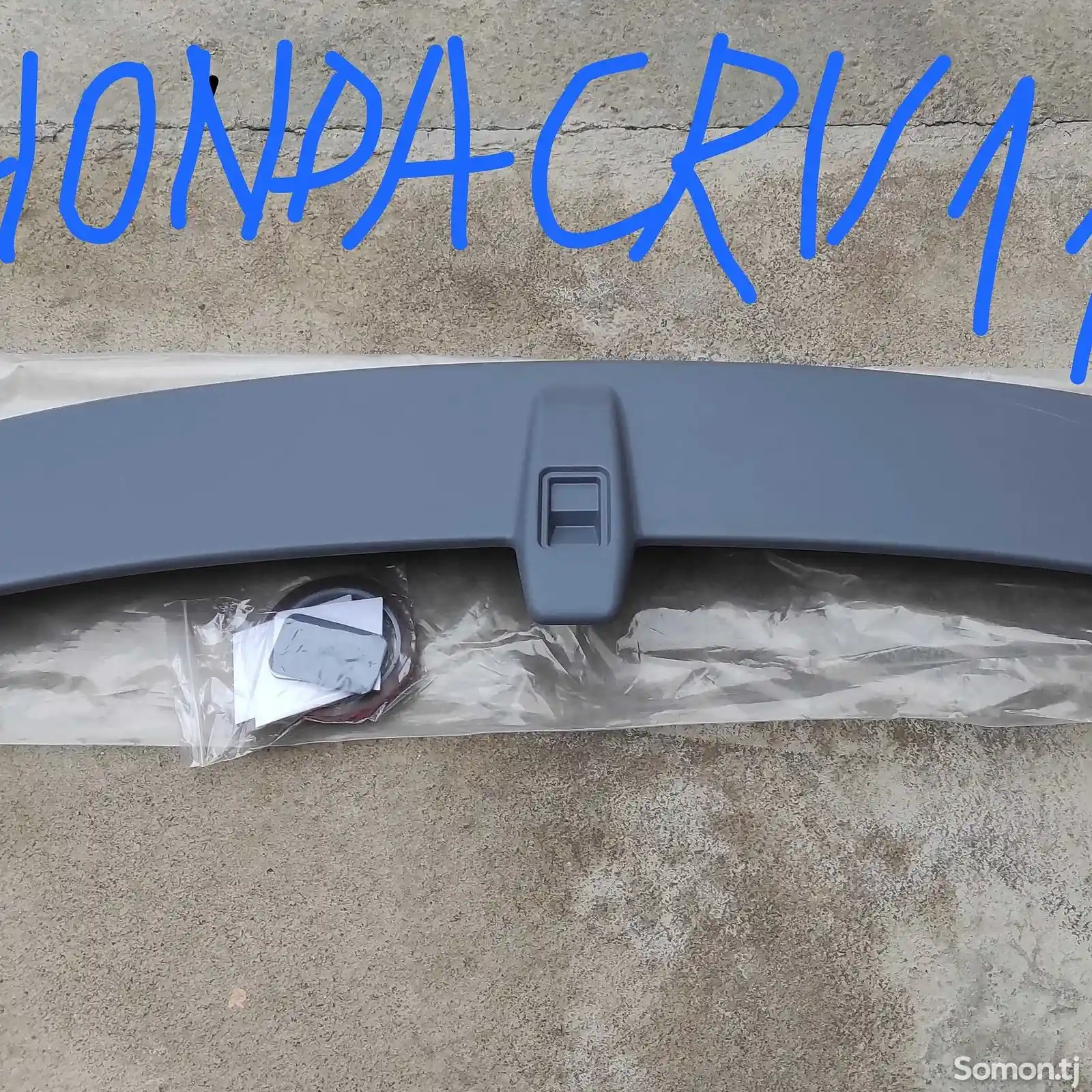 Спойлер на багажник Honda CR-V-2