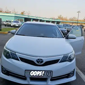 Toyota Camry, 2013