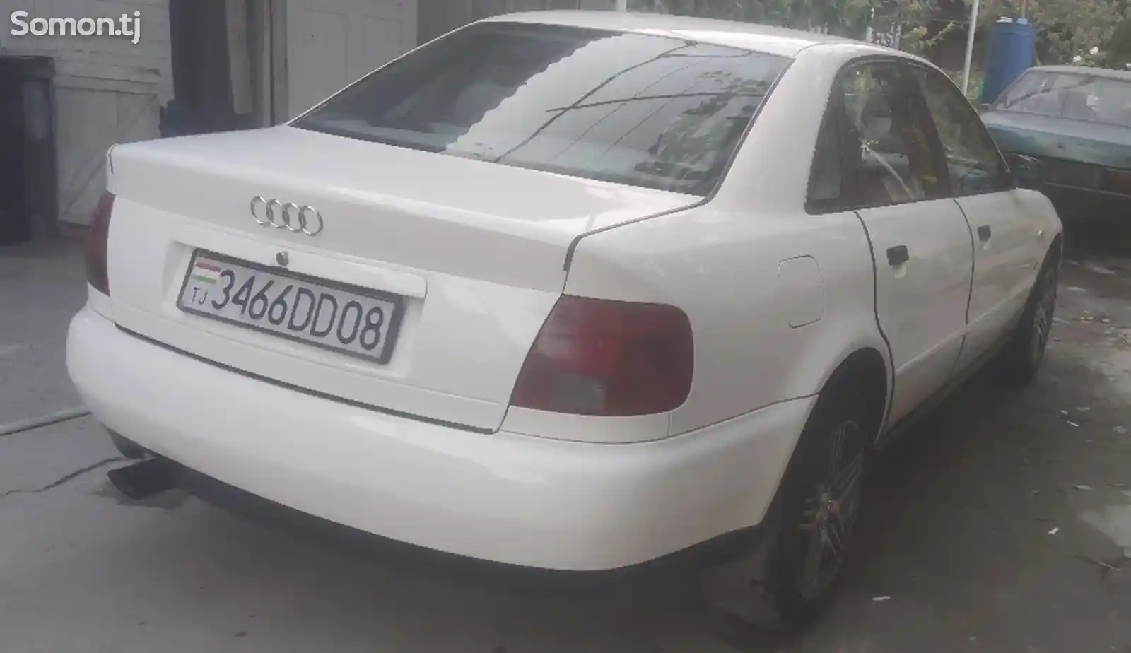 Audi A4, 1995-7