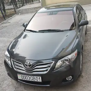 Toyota Camry, 2011