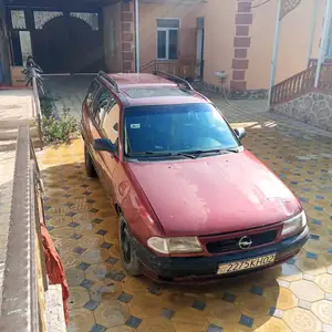 Opel Astra F, 1995