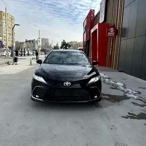 Toyota Camry, 2019