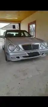 Mercedes-Benz E class, 2000-4