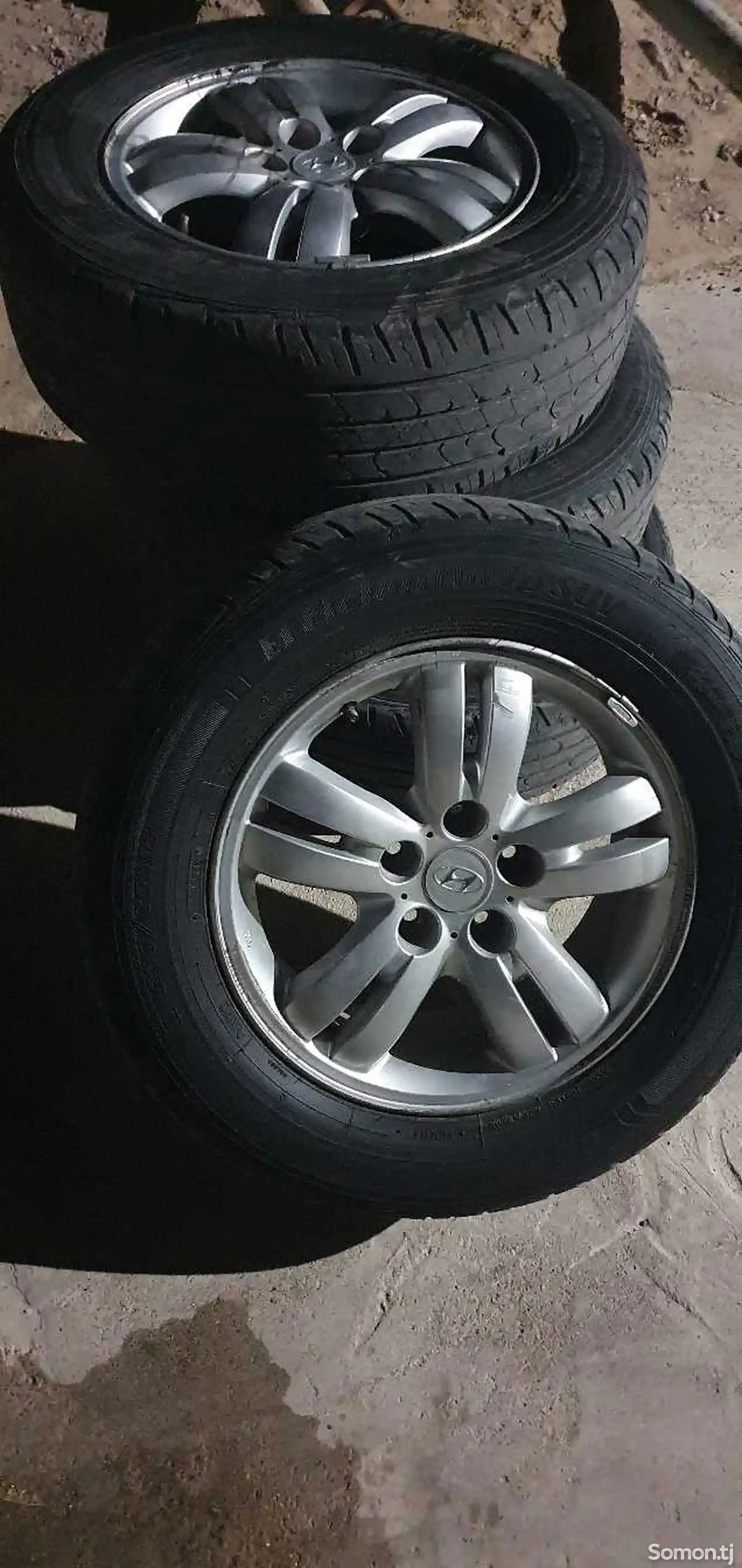 Диски и шины R16 от Hyundai Tucson 235x60x16r-2