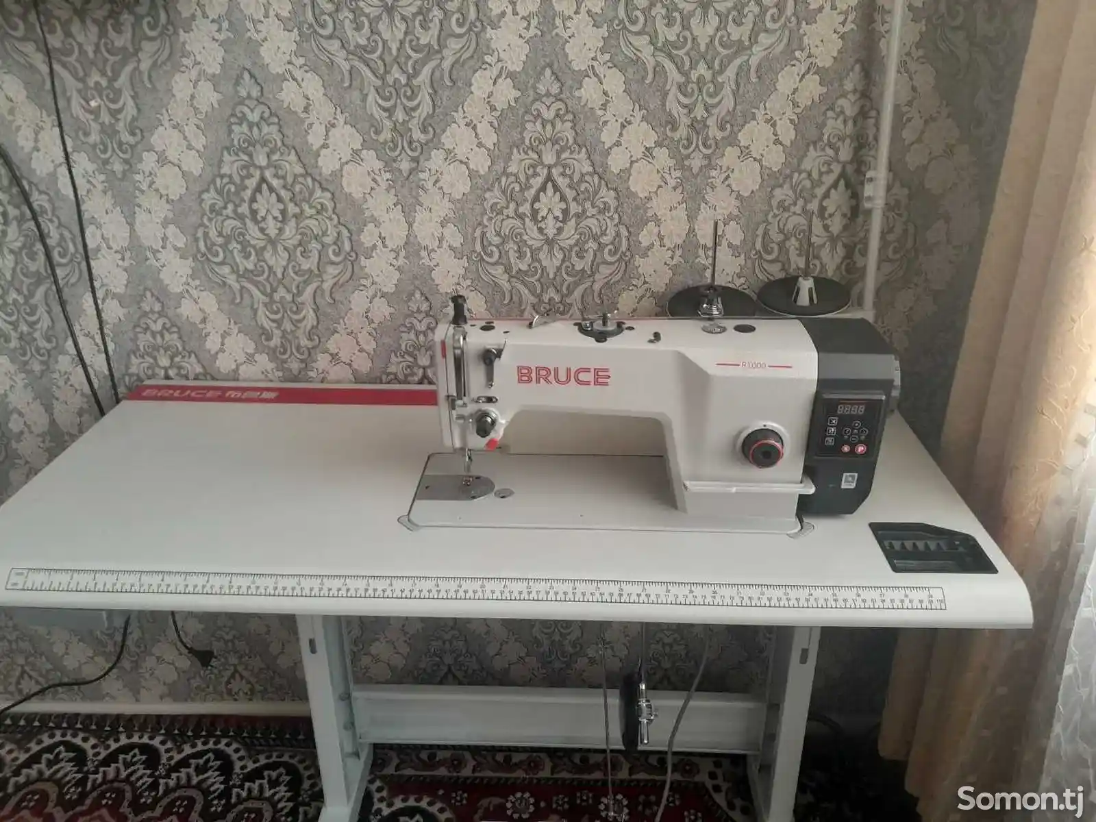 Швейная машина Bruce R1000-1