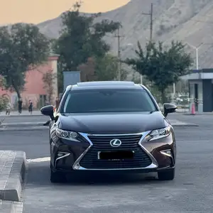 Lexus ES series, 2016