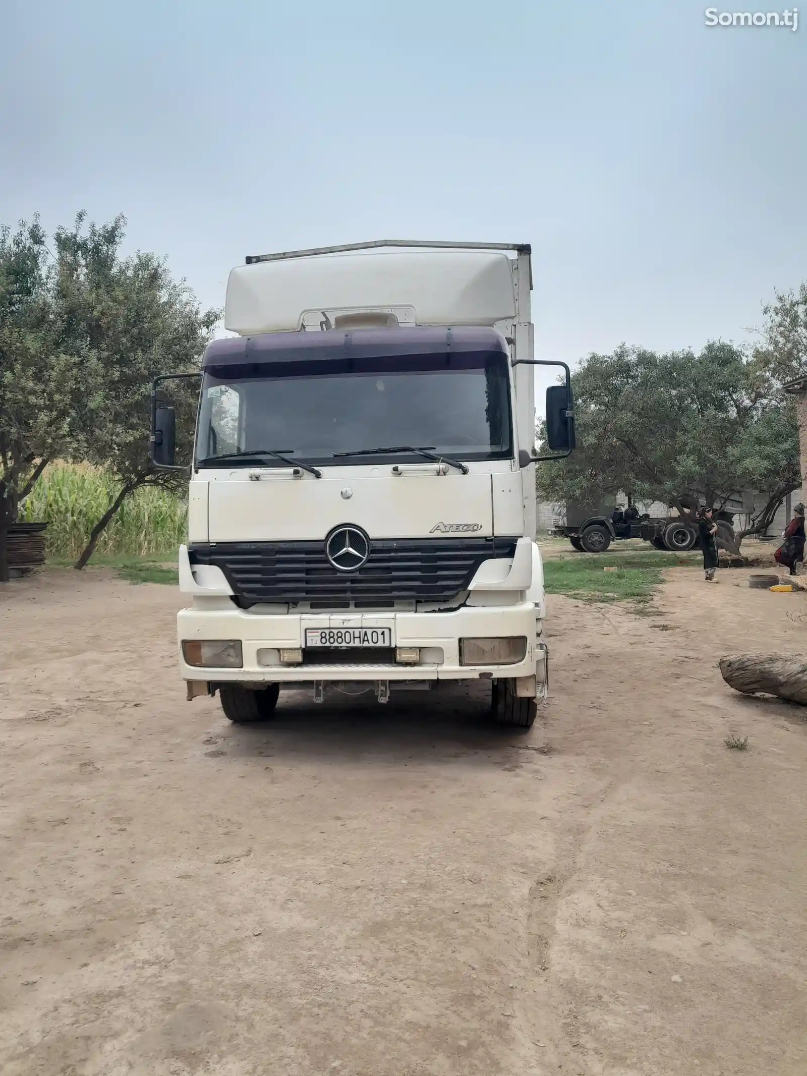 Бортовой грузовик Mersedes benz Atego-2