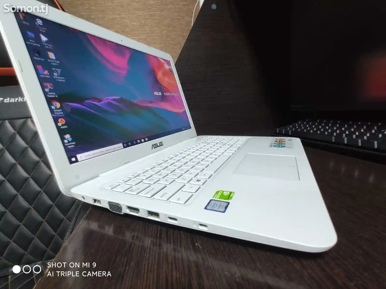 Ноутбук Asus core i7-7Gen GeForce 2GB 1TB HDD-5