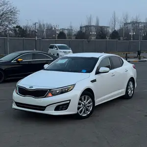 Kia K5, 2015