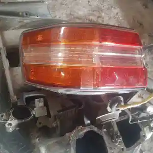 Задний фонарь от Toyota Марк 2