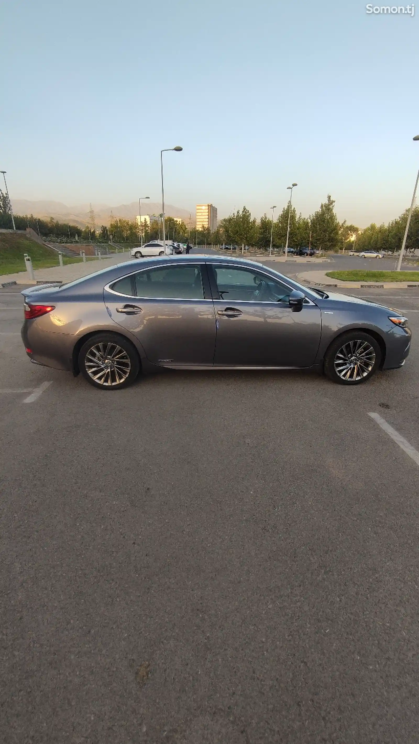 Lexus ES series, 2015-5