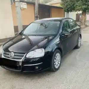 Volkswagen Jetta, 2008