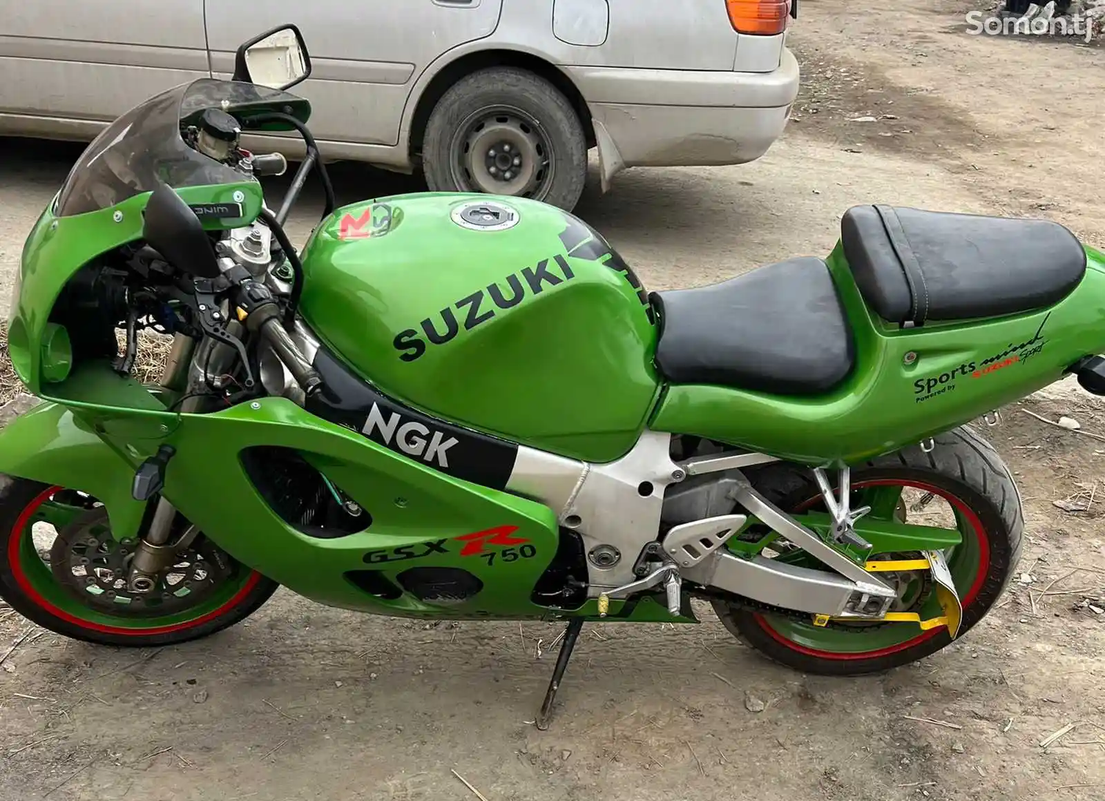 Мотоцикл Suzuki, 2000-1