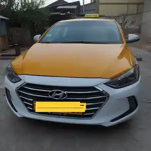 Hyundai Elantra, 2017