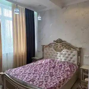 2-комн. квартира, 7 этаж, 60м², 18мкр