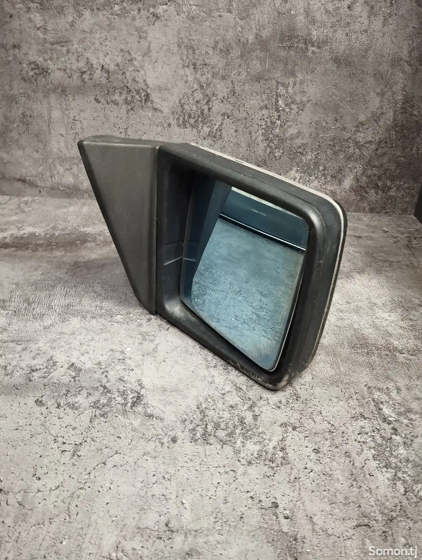 Баковое зеркало от Mercedes Benz-2