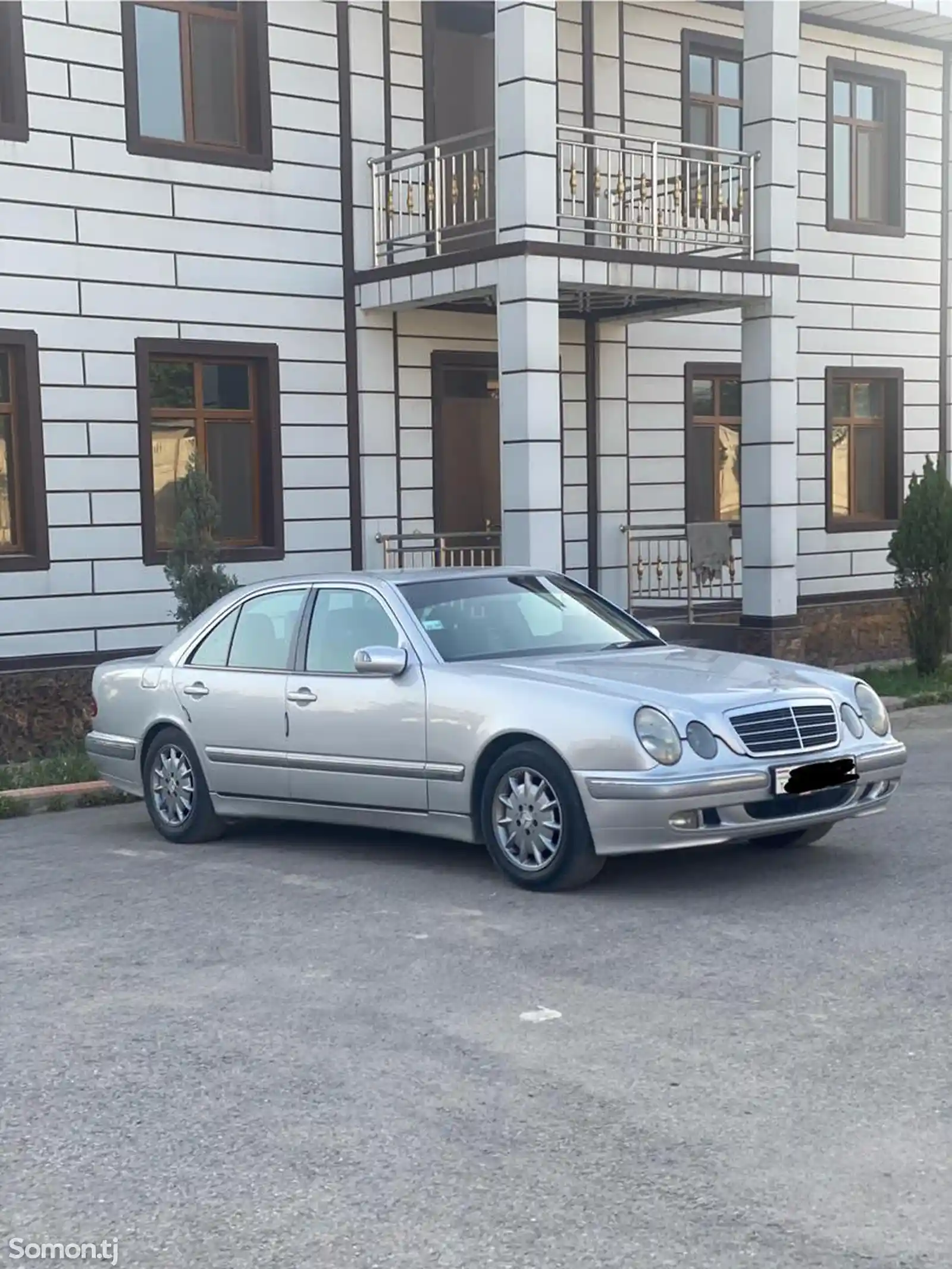 Mercedes-Benz E class, 2001-5