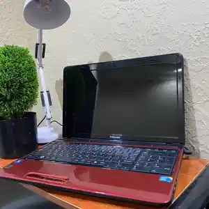 Игровой ноутбук Toshiba I5 2.60GHz