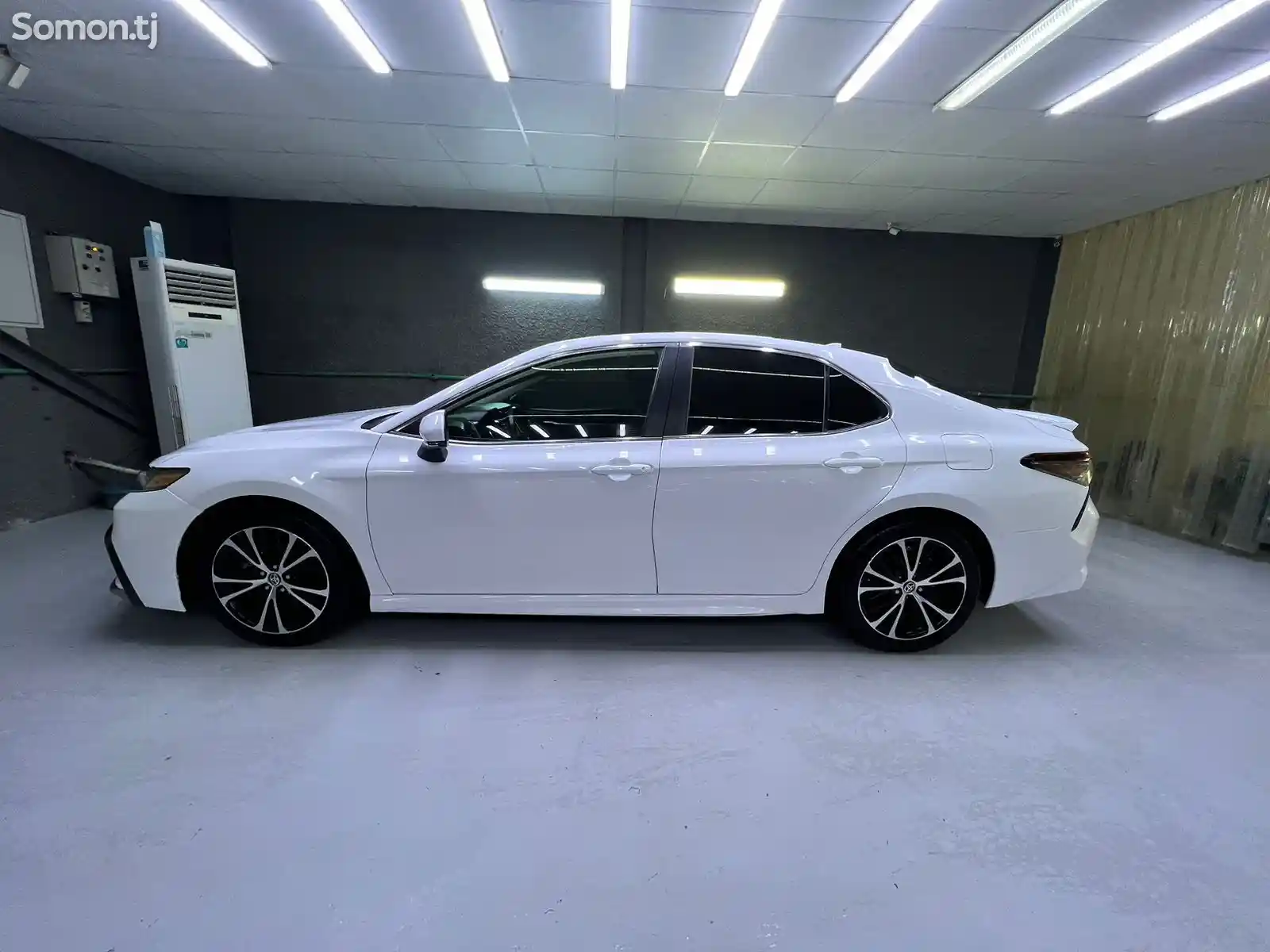 Toyota Camry, 2020-7